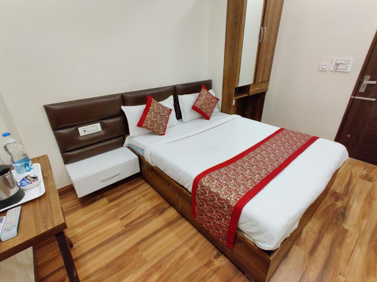 Hotel 56 - 200 Meter From Golden Temple Amritsar Zewnętrze zdjęcie